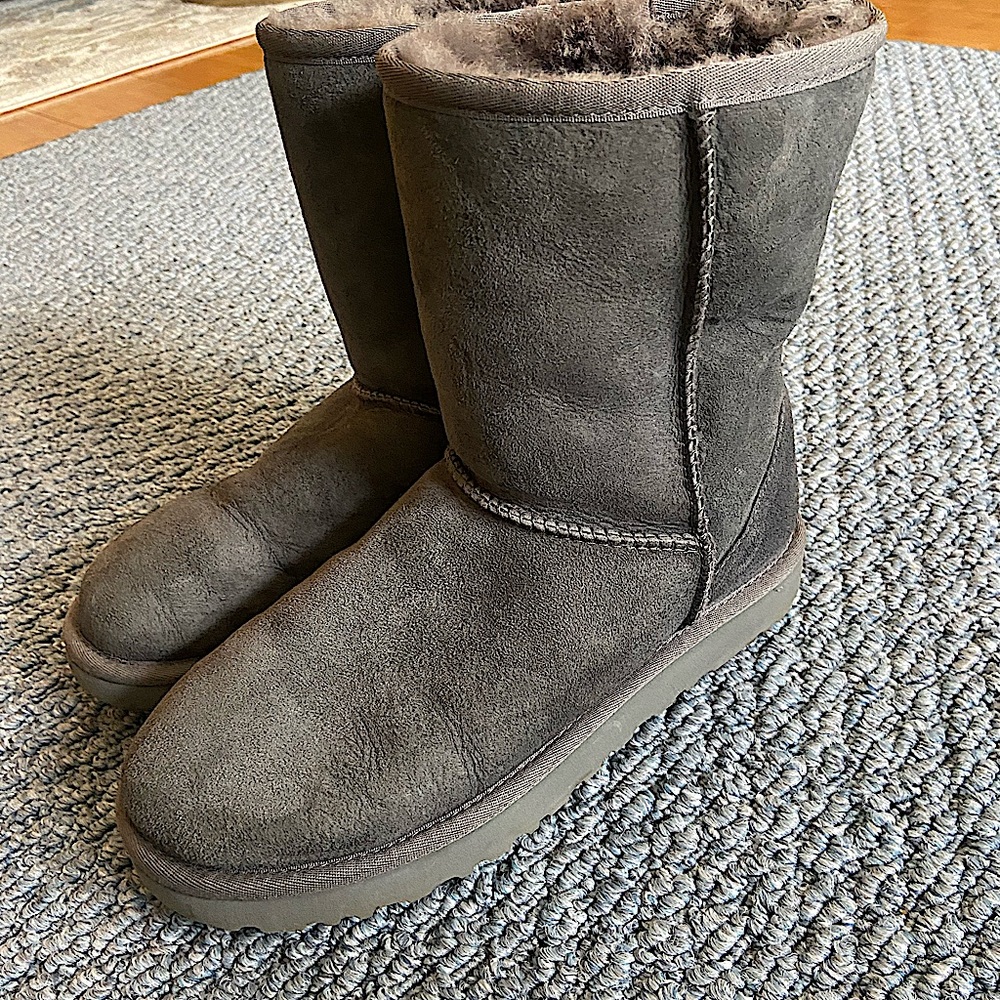 Ugg Short Classic boots